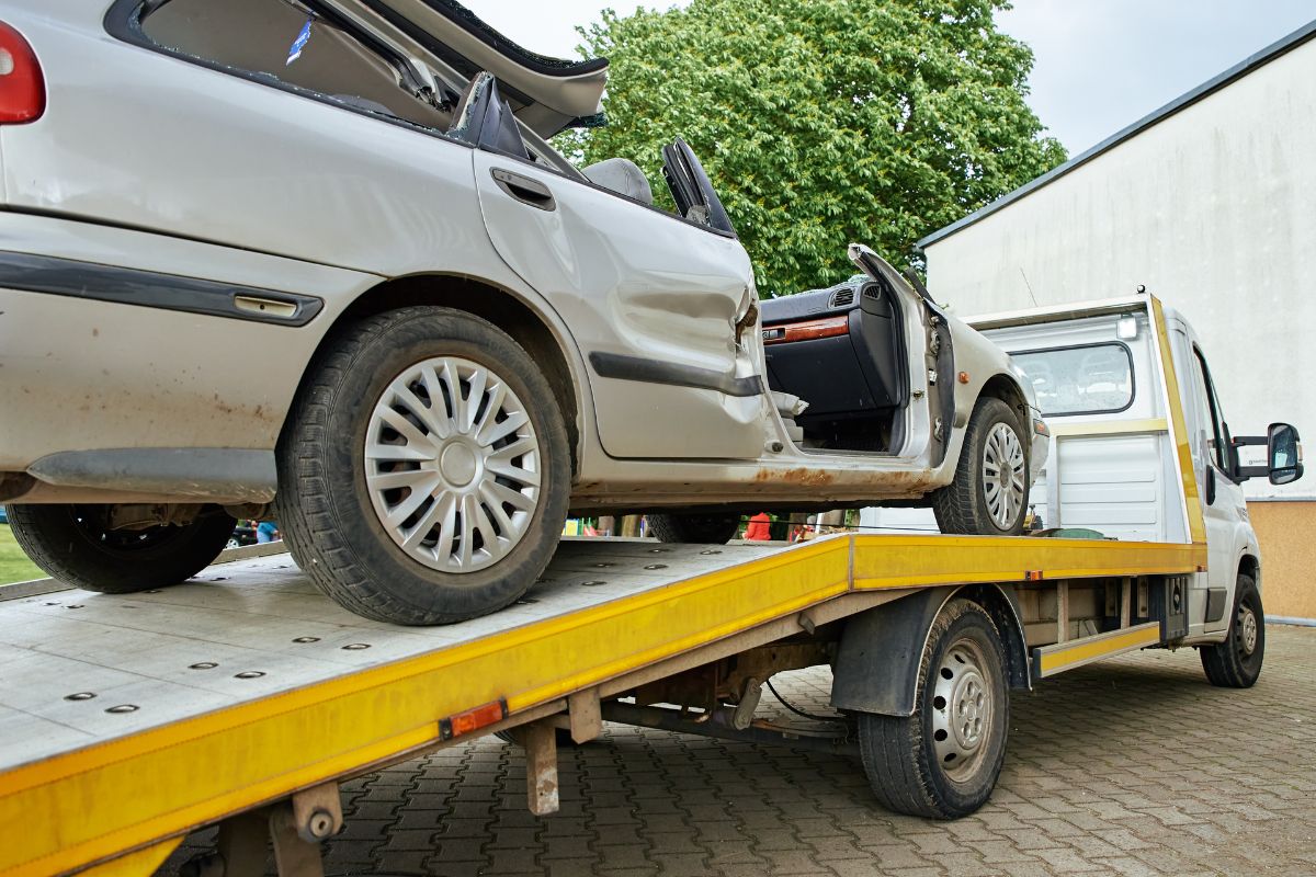 does emergency road service cover towing