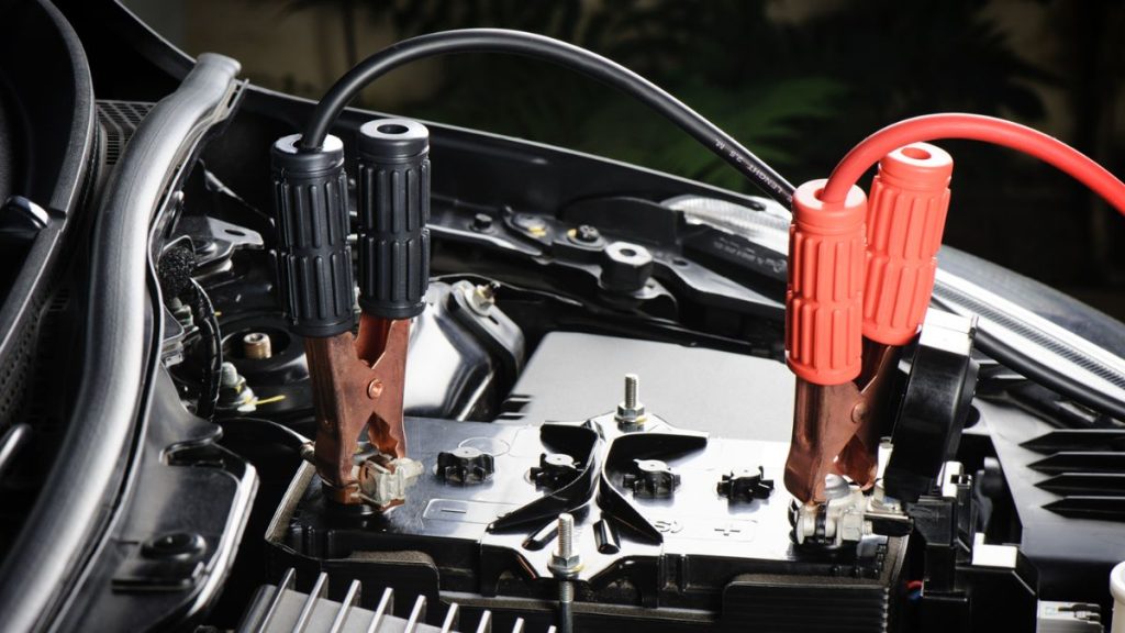 How to jumpstart a dead battery without another car
